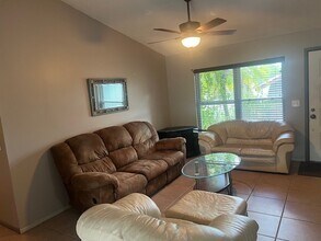 958 Florida Pkwy in Kissimmee, FL - Building Photo - Building Photo