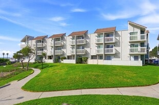 267 S Ventura Rd in Port Hueneme, CA - Building Photo