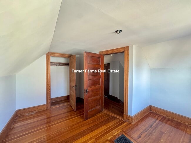 48 Summer St, Unit 1 in Medford, MA - Building Photo - Building Photo