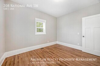 208 National Ave SW in Grand Rapids, MI - Building Photo - Building Photo
