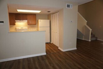 8244 Windypine Ln in Jacksonville, FL - Building Photo - Building Photo