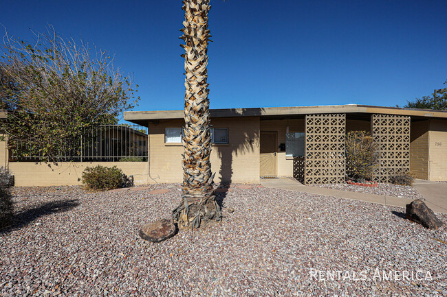 788 W Flint St in Chandler, AZ - Building Photo - Building Photo