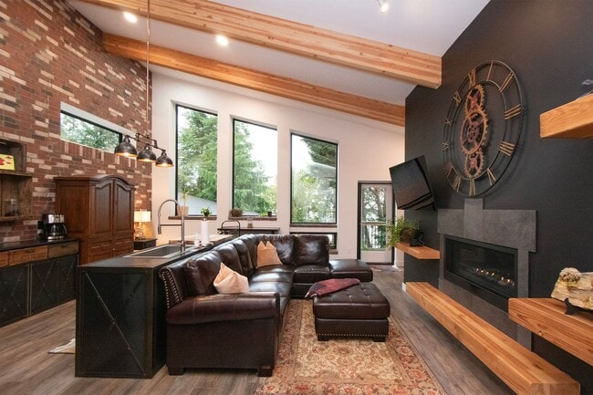 property at 392 Buck Loop Rd