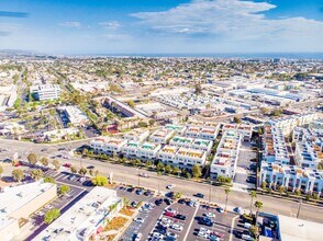 617 W 17th St in Costa Mesa, CA - Building Photo - Building Photo