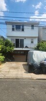 14 Waldo Ave in Jersey City, NJ - Building Photo