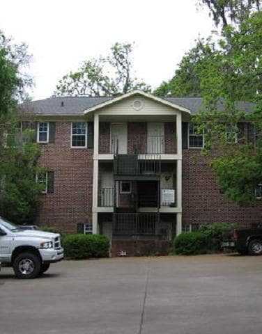 property at 304 N Meridian St