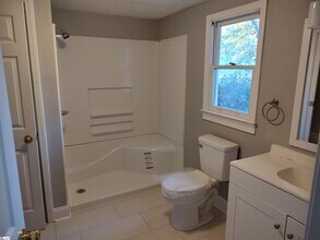 111 Middleton Ln in Greenville, SC - Foto de edificio - Building Photo