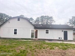 434 Kenwood Dr in Jacksonville, NC - Building Photo - Building Photo