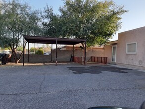 11424 N 82nd Dr, Unit A in Peoria, AZ - Building Photo - Building Photo