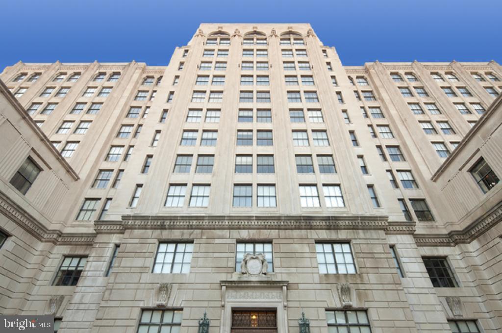 230-38 N 21st St in Philadelphia, PA - Building Photo