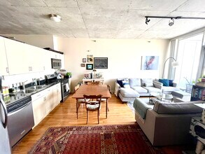 1720 S Michigan Ave, Unit 1402 in Chicago, IL - Building Photo - Building Photo