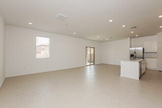 7068 W Indian Clover Way in Tucson, AZ - Building Photo - Building Photo
