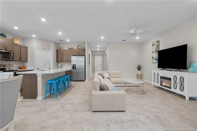 property at 4491 NW Oakleaf Ct
