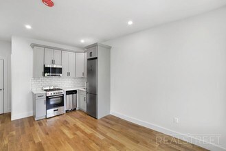 1401 Dean Street in Brooklyn, NY - Building Photo - Floor Plan