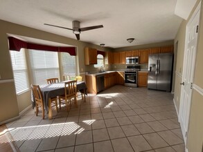1337 Inlet Ct in Amelia, OH - Building Photo - Building Photo