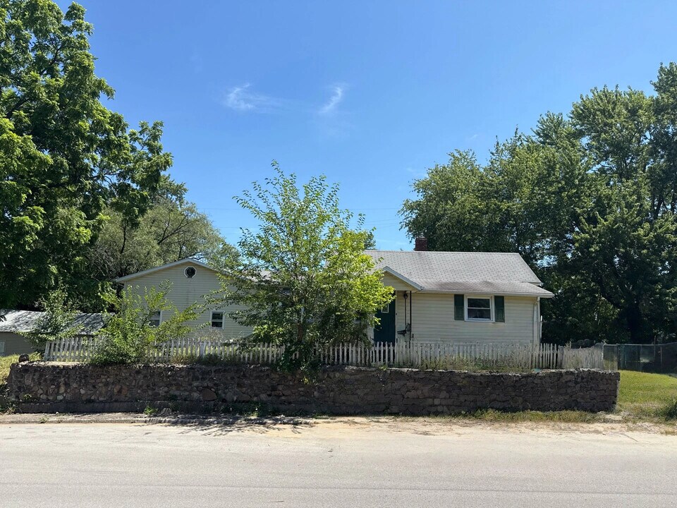 1612 Morton St in New Castle, IN - Building Photo