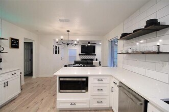 2513 Ryan Ave in Fort Worth, TX - Building Photo - Building Photo