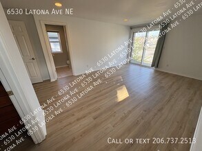 6530 Latona Ave NE in Seattle, WA - Building Photo - Building Photo