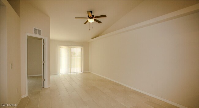 1307 SE 8th Pl in Cape Coral, FL - Building Photo - Building Photo