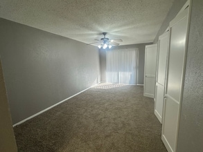 2114 E Marshall Ave in Longview, TX - Building Photo - Building Photo
