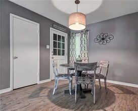 4403 Carter Creek Pky in Bryan, TX - Building Photo - Building Photo