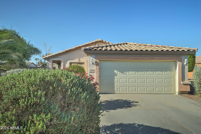 16084 W Buchanan St in Goodyear, AZ - Building Photo - Building Photo