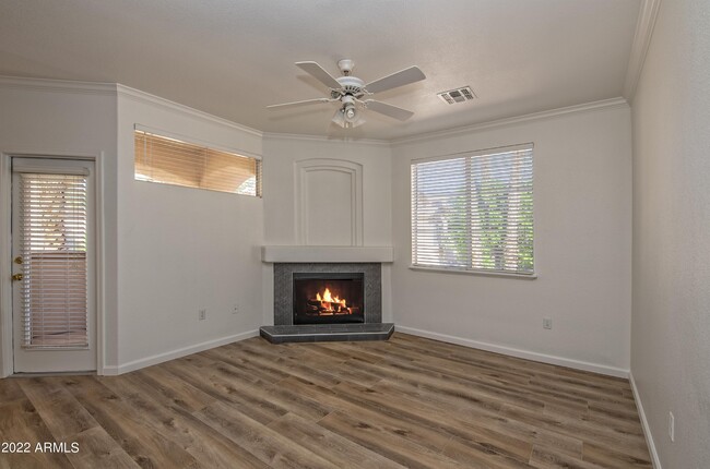 2992 N Miller Rd in Scottsdale, AZ - Building Photo - Building Photo