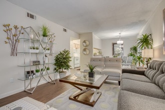Regatta in Houston, TX - Building Photo - Building Photo