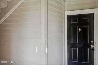 10200 Belle Rive Blvd in Jacksonville, FL - Foto de edificio - Building Photo