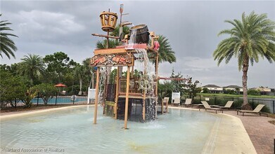 6001 Anise Dr in Sarasota, FL - Building Photo - Building Photo