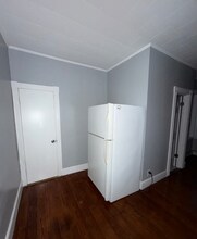 1879 N Main St in Fall River, MA - Building Photo - Building Photo