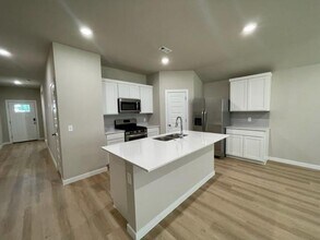 907 W Nursery Rd in Rogers, AR - Building Photo - Building Photo