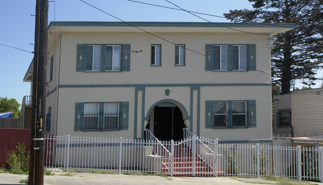 1316-1322 E 22nd St in Oakland, CA - Building Photo - Building Photo