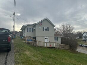 653 High St, Unit 1 in California, PA - Building Photo - Building Photo