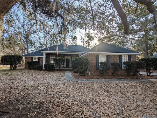 property at 550 Laurenburg Dr