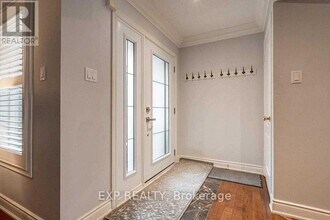 32 Cordgrass Crescent in Brampton, ON - Building Photo - Building Photo