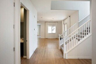 9652 Starfish Reef Way in Las Vegas, NV - Building Photo - Building Photo