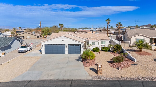 property at 3785 Cholla Dr