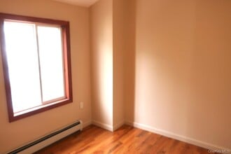 13744 Thurston St in Springfield Gardens, NY - Building Photo - Building Photo