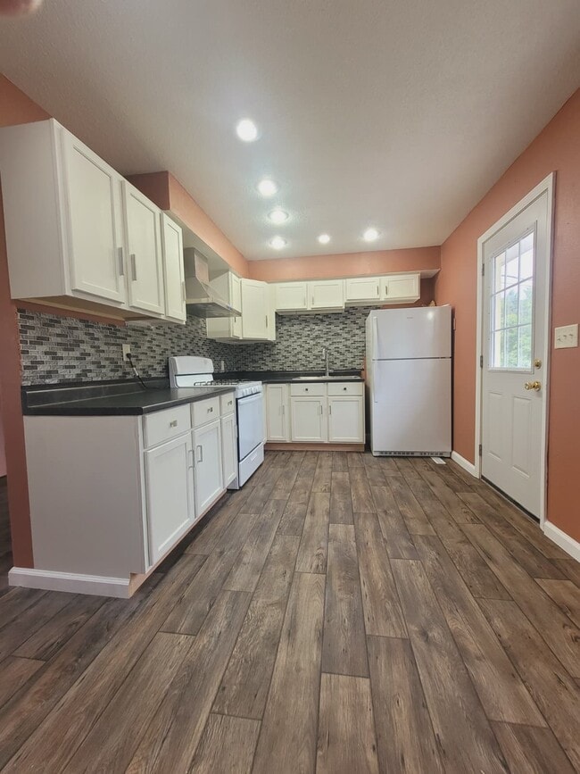 907 S Lincoln Ave in Grand Island, NE - Building Photo - Building Photo