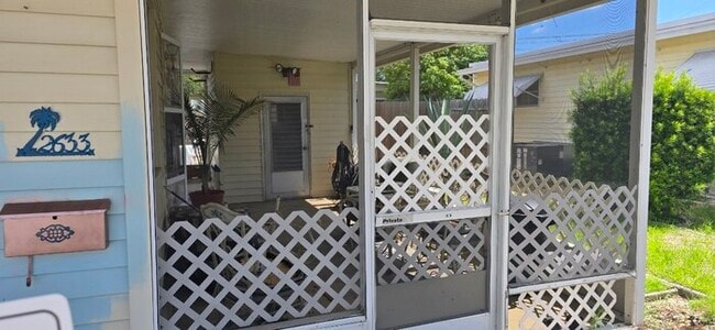 2633 Japonica Dr in Clearwater, FL - Building Photo - Building Photo