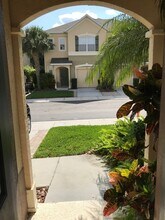 629 Pinebranch Cir in Winter Springs, FL - Foto de edificio - Building Photo