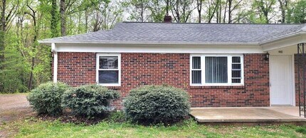 448 22nd Ave NE in Hickory, NC - Building Photo - Building Photo