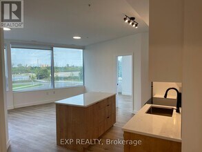 1600 James Naismith Dr in Ottawa, ON - Building Photo - Building Photo