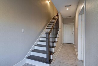2020 McGowen St in Houston, TX - Building Photo - Building Photo