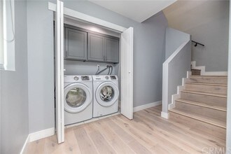 1118 N Heliotrope Dr in Los Angeles, CA - Building Photo - Building Photo