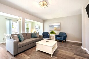 4000 Gulf Terrace Dr in Destin, FL - Building Photo