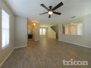 2076 Bent Grass Ave in Ocoee, FL - Building Photo - Building Photo