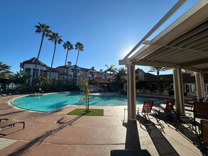 1950 Camino De La Reina in San Diego, CA - Building Photo - Building Photo