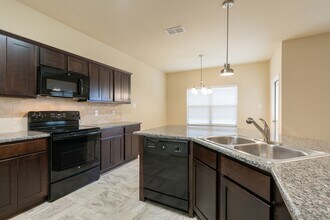 7511 Park Meadow Dr in Temple, TX - Building Photo - Building Photo